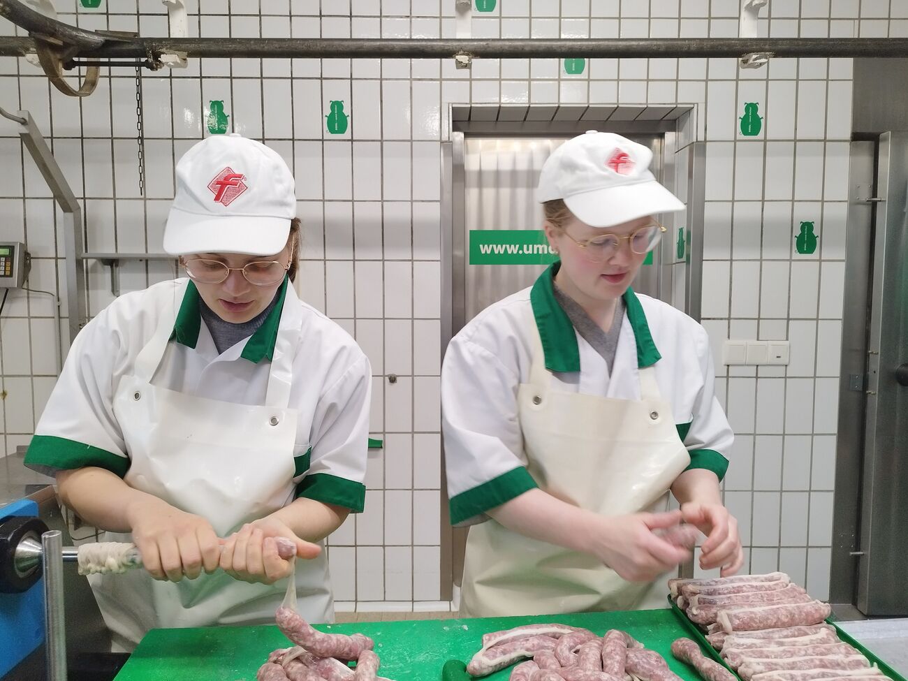 Meine Töchter rocken die WURSTküche - umdieWurst.de