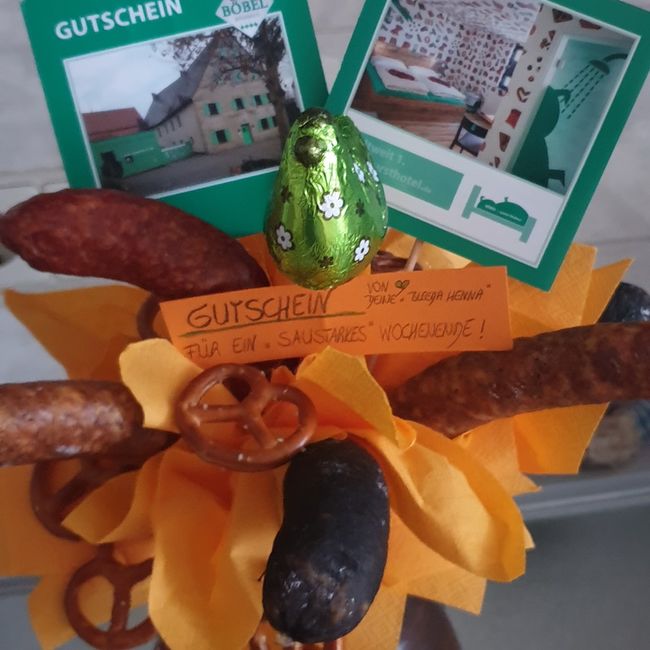 WURSTstrauss mit Böbel-Gutschein