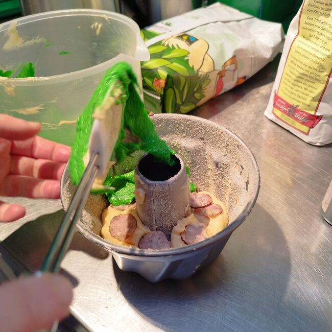 BRATWURSTkuchen - umdieWurst.de