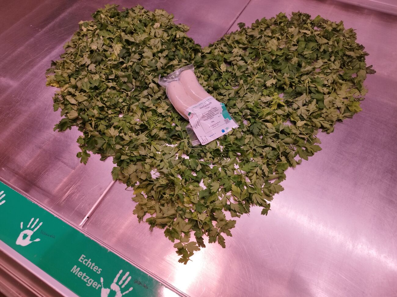 I love Weisswurst - Weisswurst auf Petersilie gebettet