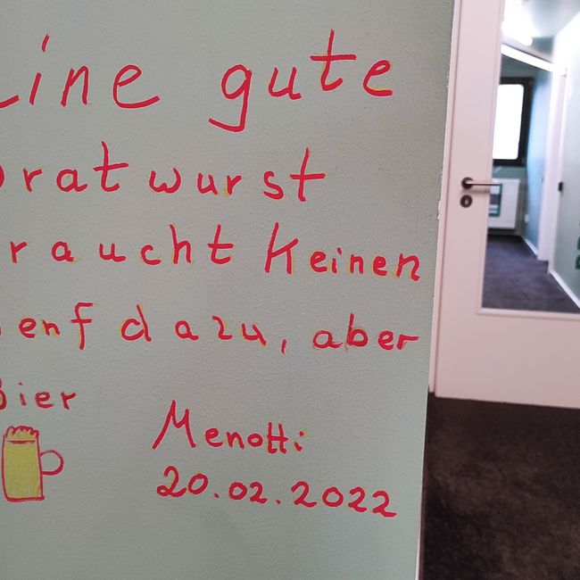 Eine gscheide BRATWURST braucht keinen Senf umdieWurst.de