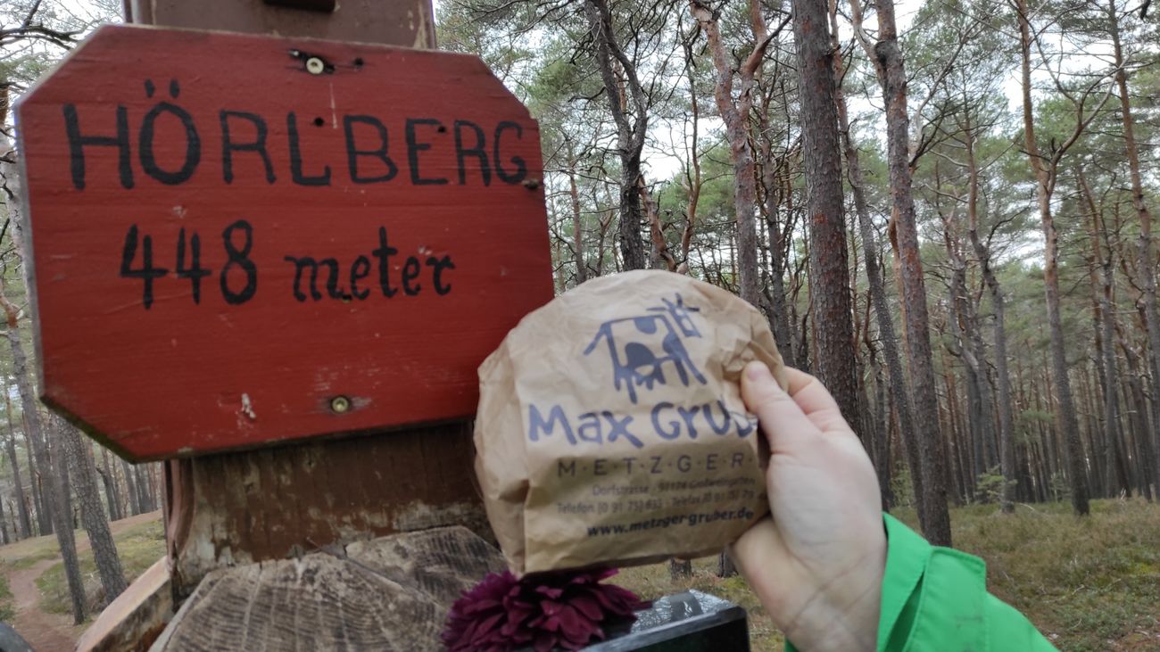 Gipfelbesteigung Hörlberg- Wanderung ab BRATWURSThotel
