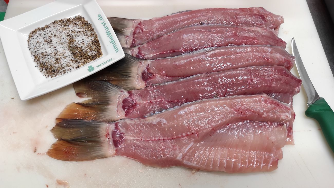 Karpfenfilet in die BRATWURST? - umdieWurst.de