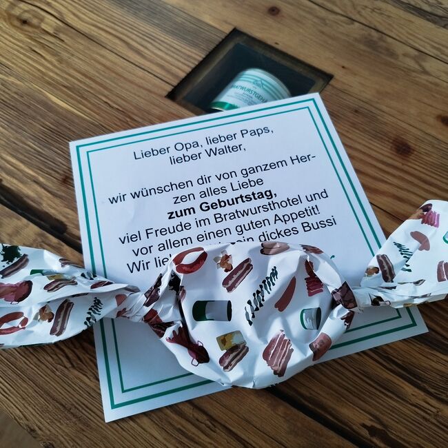Willkommensgeschenk + Grußtext für Hotelgast - umdieWurst.de