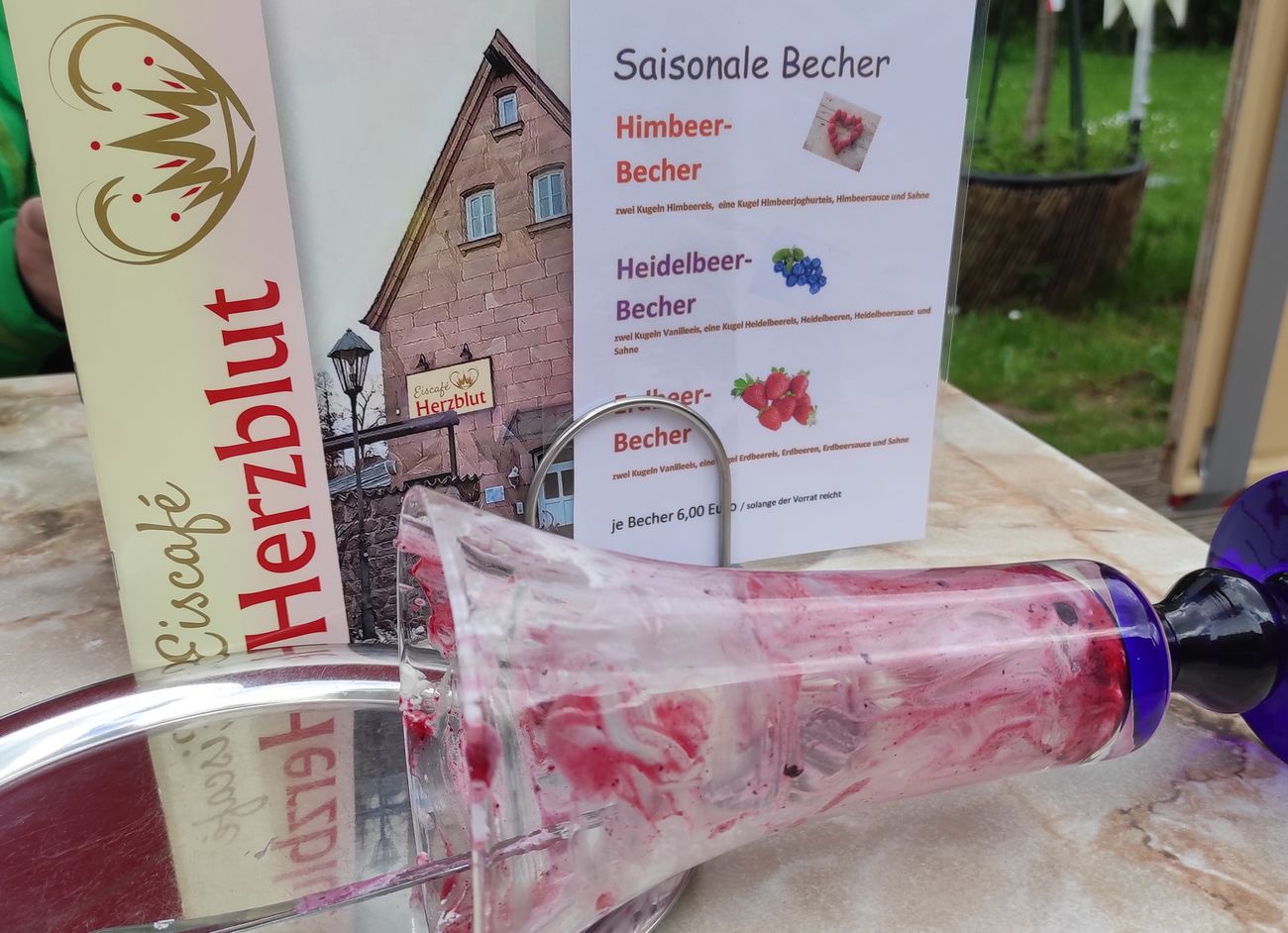 Empfehlenswert für BRATWURSThotelgäste: Eiscafe Herzblug