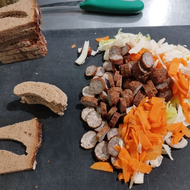 BRATWURSTsuppe - umdieWurst.de