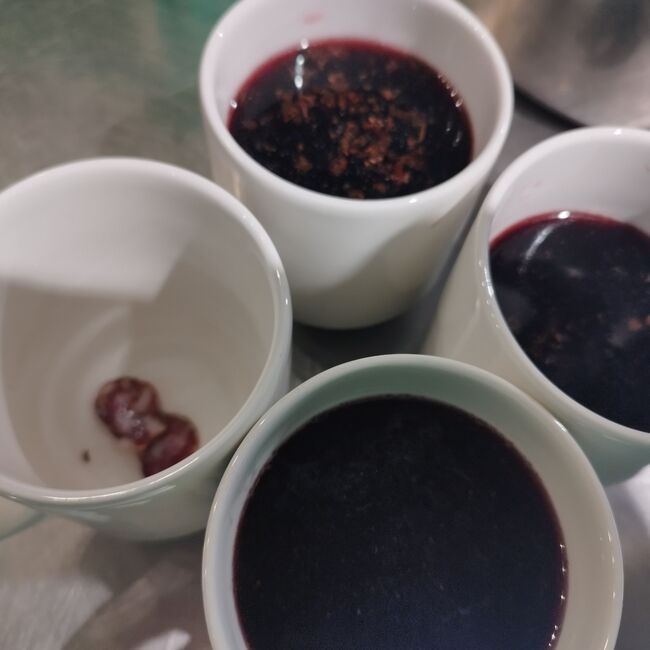 Tisch mit herzhaften Geschenkideen - umdieWurst.de