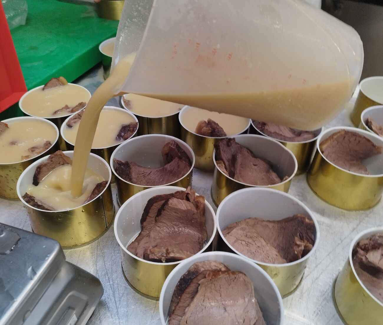 Meerrettichsoße aufgiessen